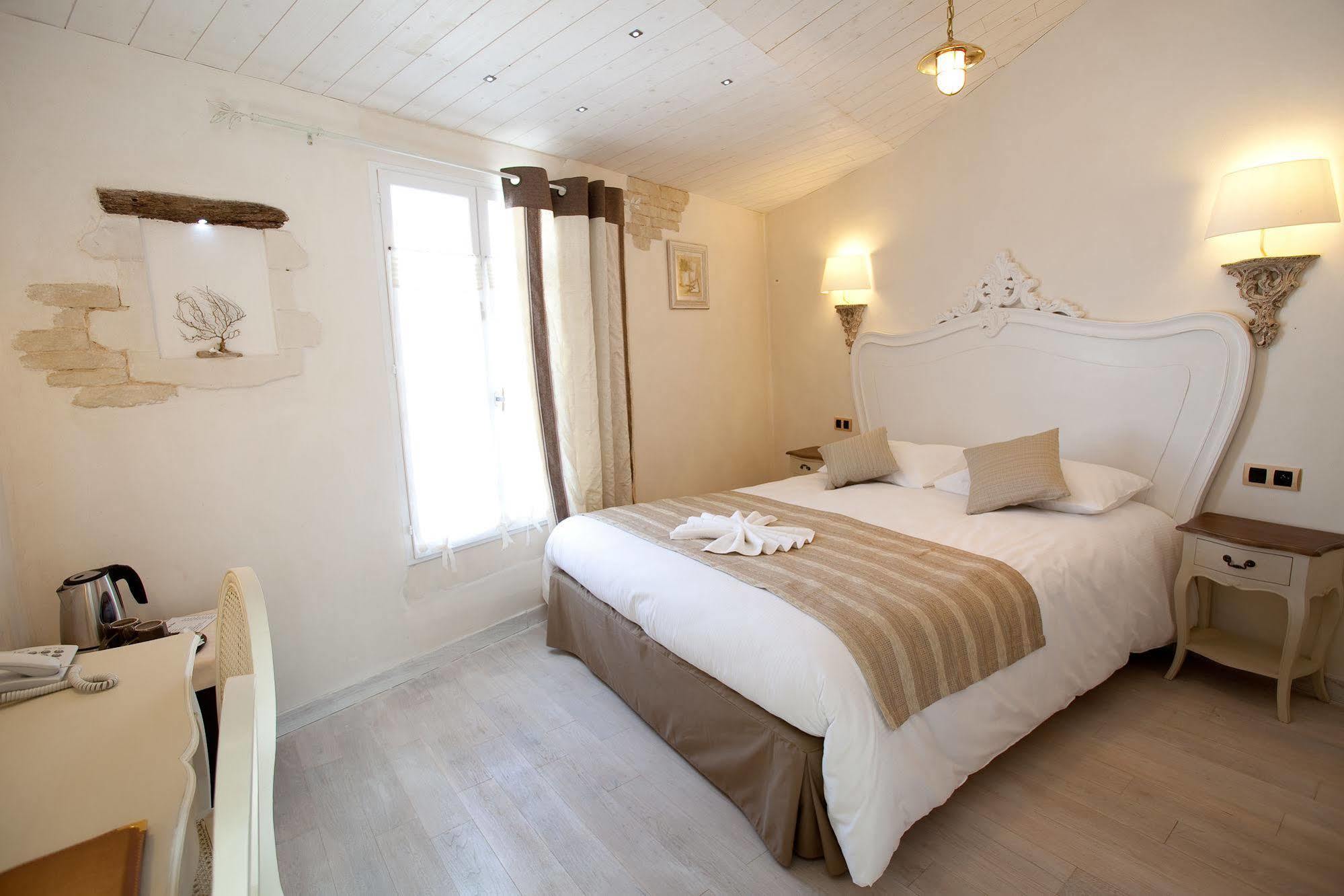 Chambre D'Hotes Hote Des Portes Ile De Re Les Portes-en-Re Bagian luar foto